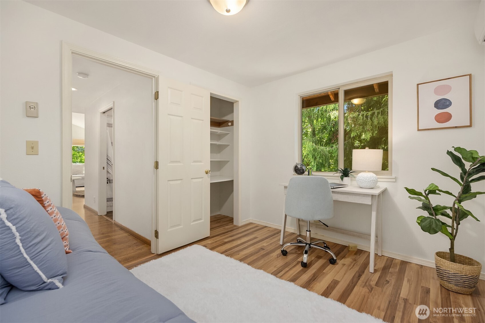 5724 NE Spruce Drive