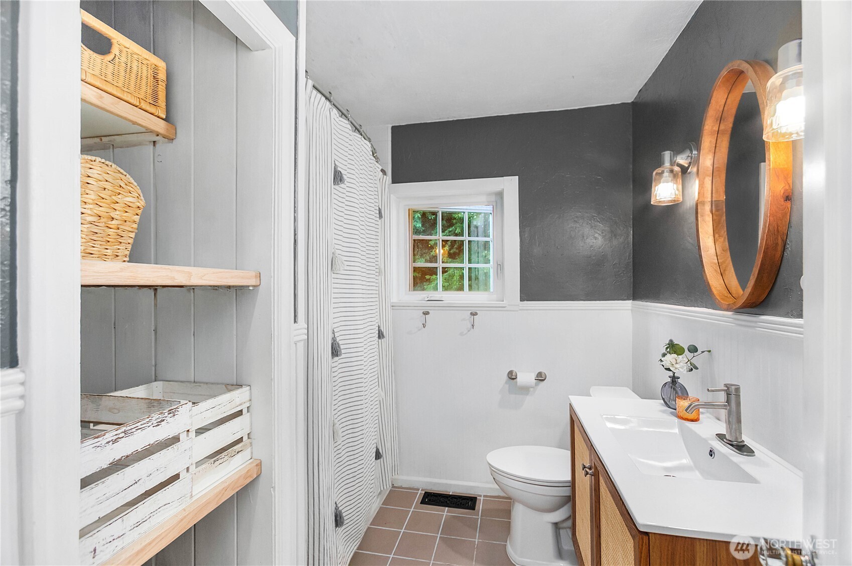 9809 Shepler Road NE