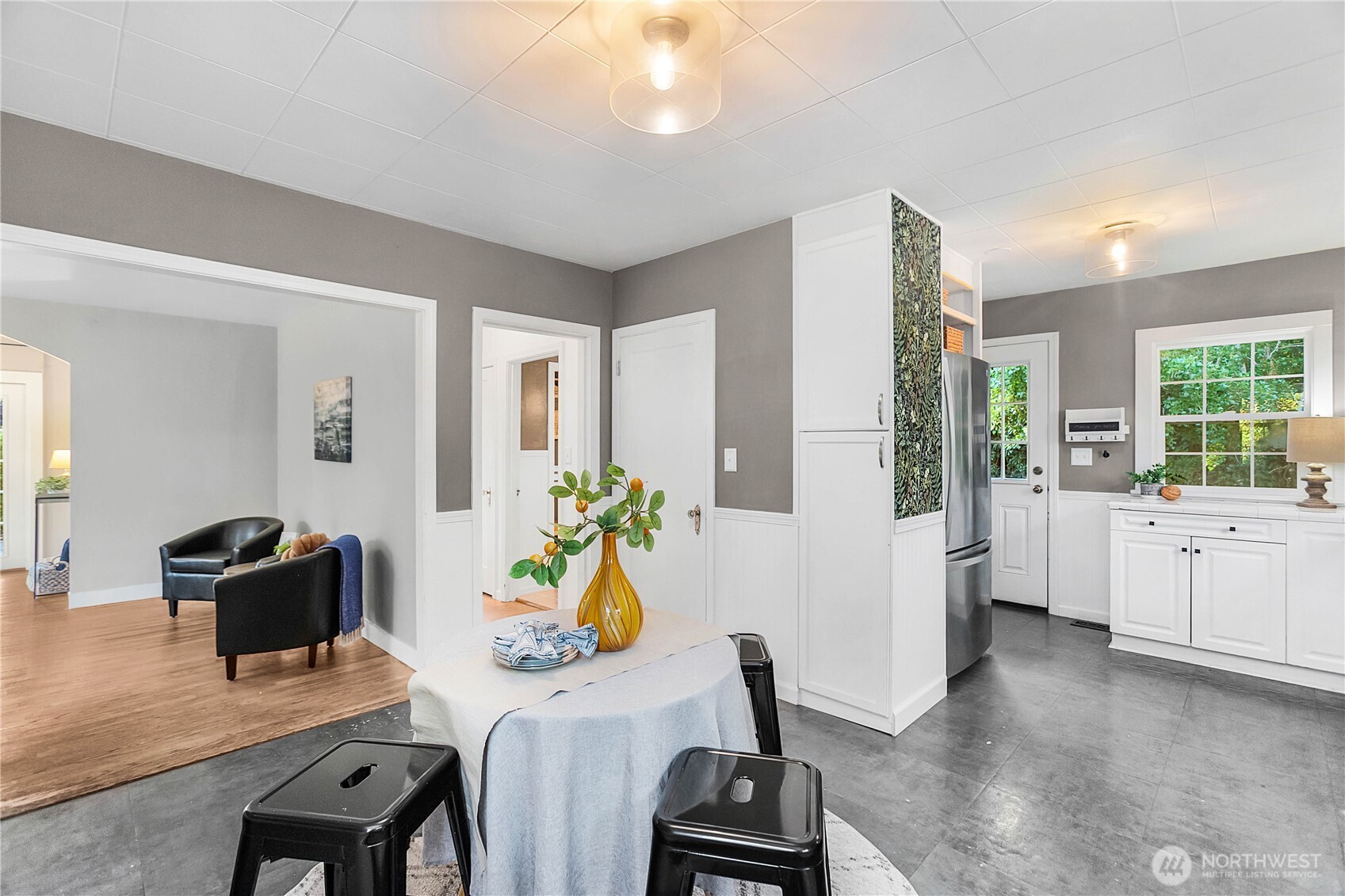 9809 Shepler Road NE