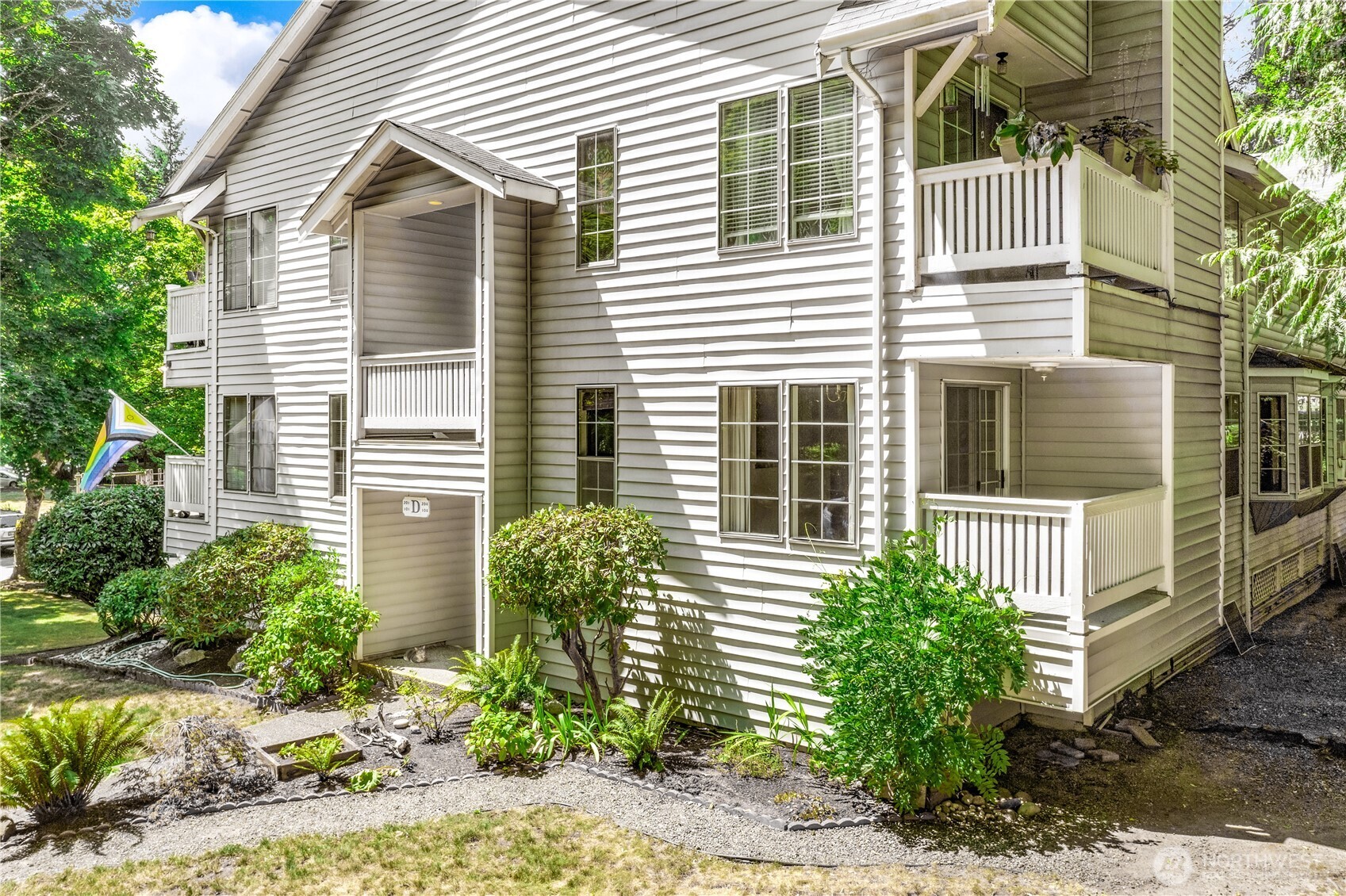 7603 Concord Lane NE Unit: D104