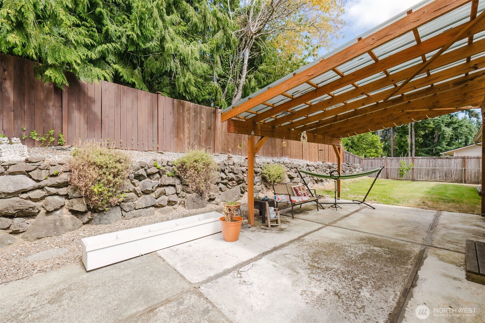 7029 Parkdale Drive NW