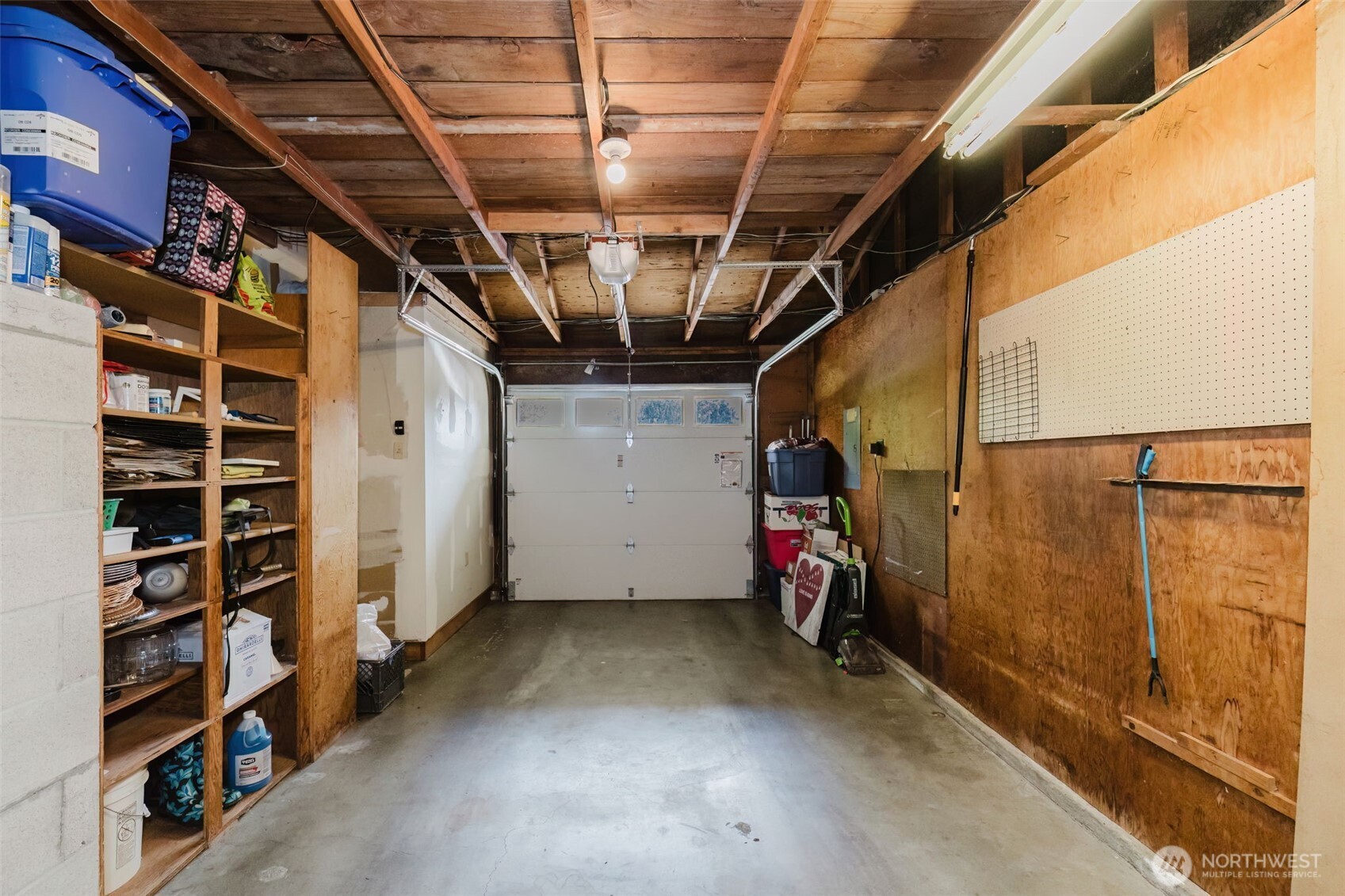 7029 Parkdale Drive NW