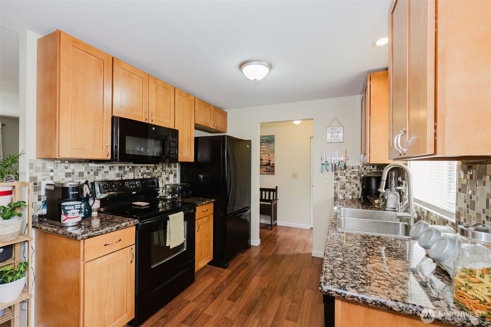 7029 Parkdale Drive NW