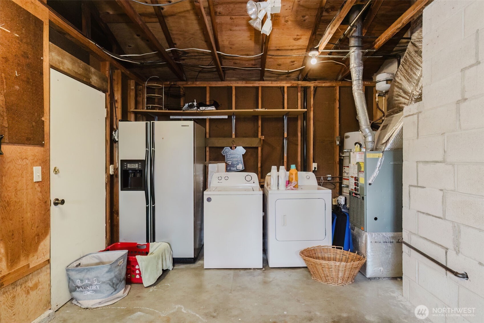 7029 Parkdale Drive NW