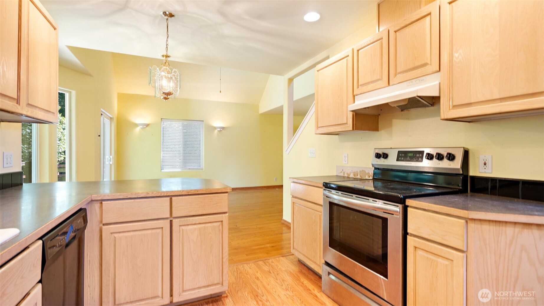 7901 NE Beachwood Avenue