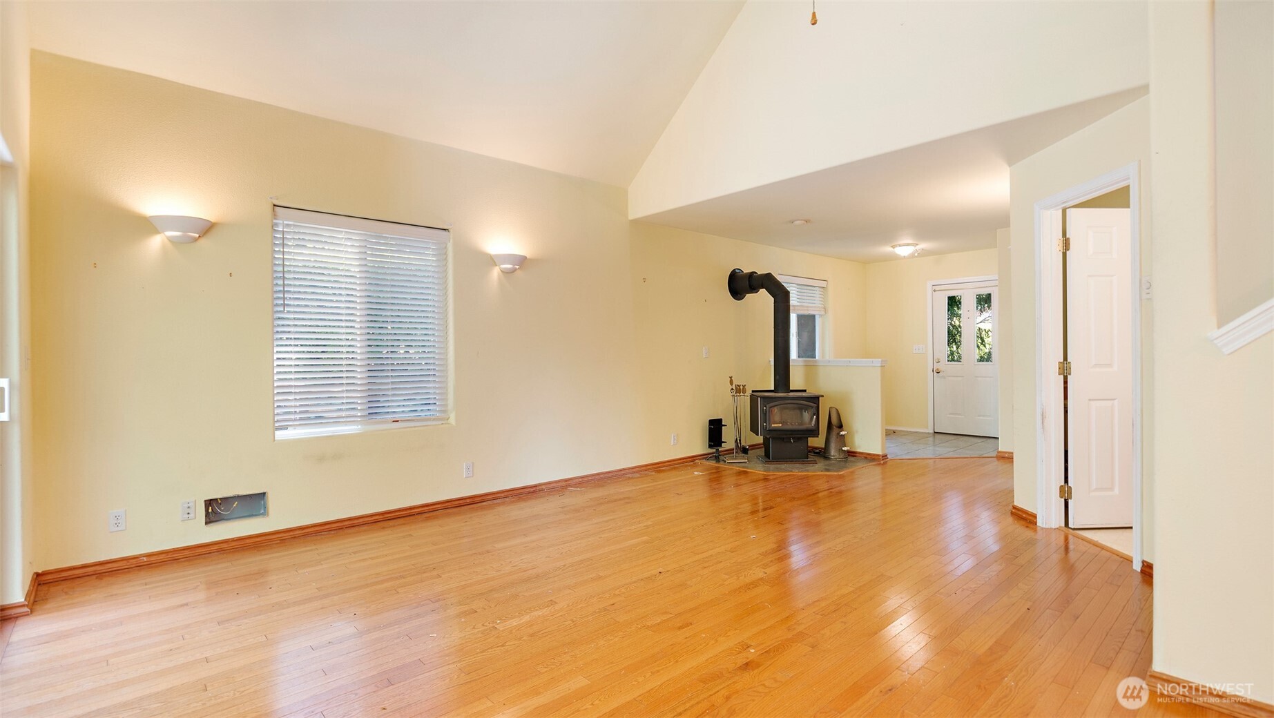 7901 NE Beachwood Avenue