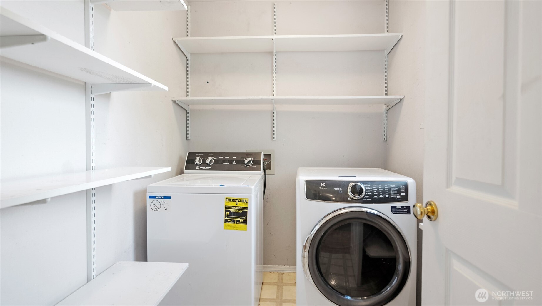 7901 NE Beachwood Avenue