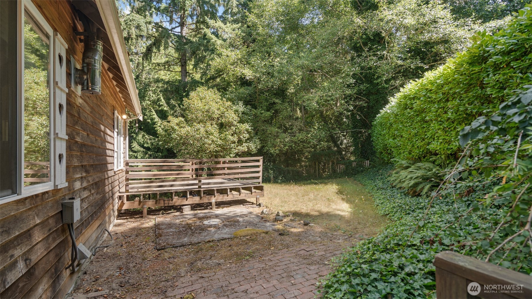 7901 NE Beachwood Avenue