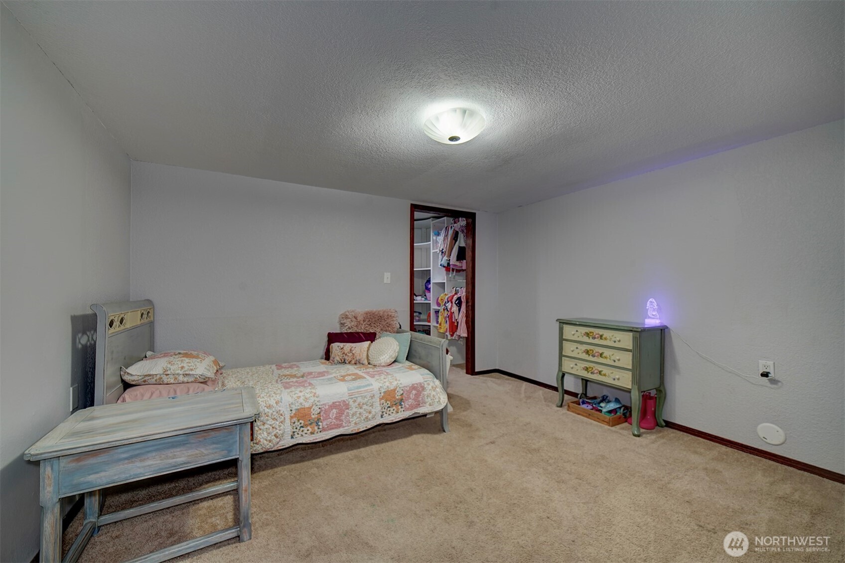 6490 Graceland Avenue NE