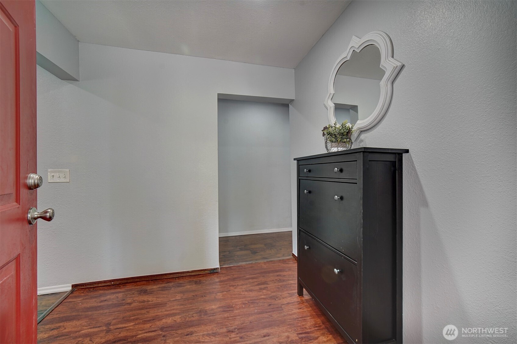 6490 Graceland Avenue NE