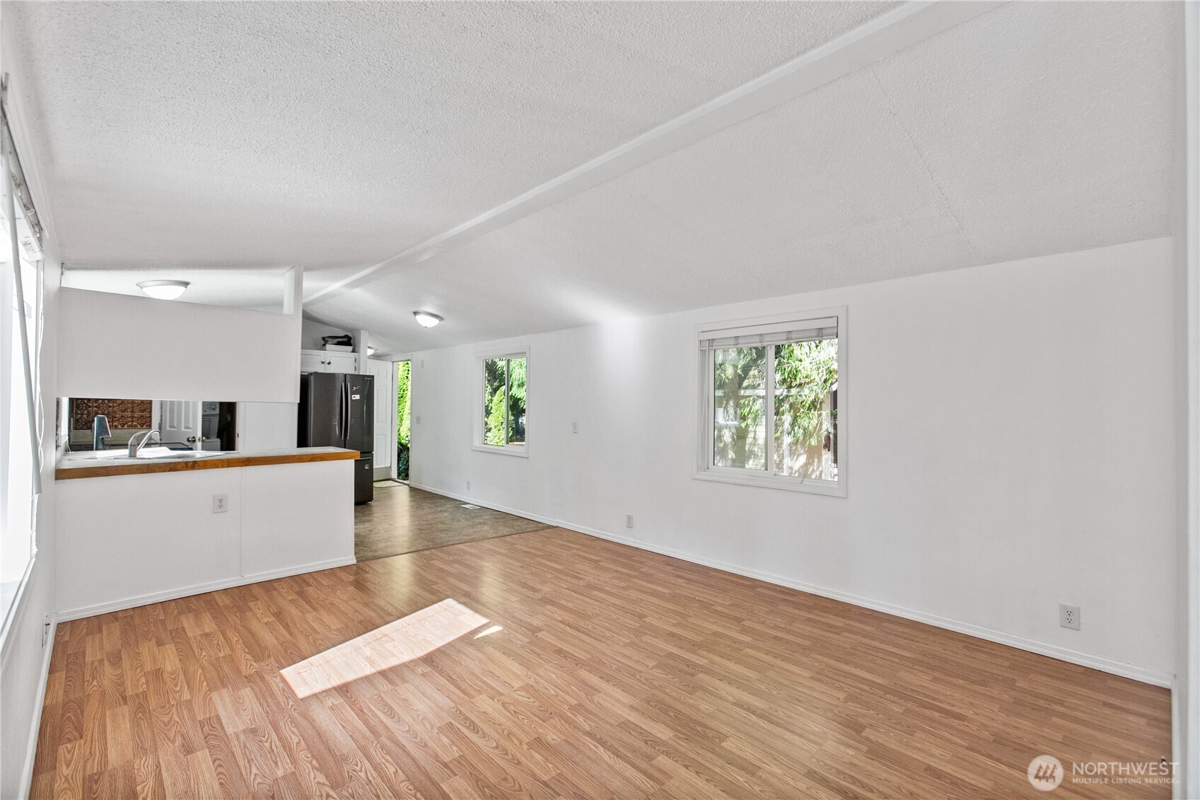 81 E Cedar Grove Lane