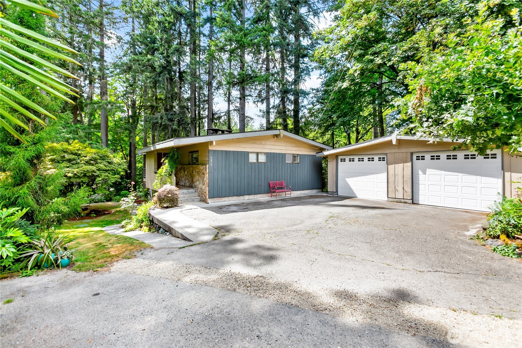 4270 Long Lake Road SE
