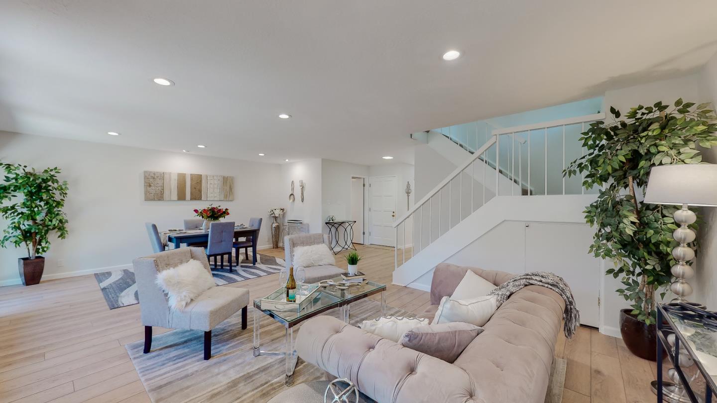 22 Tollridge CT
