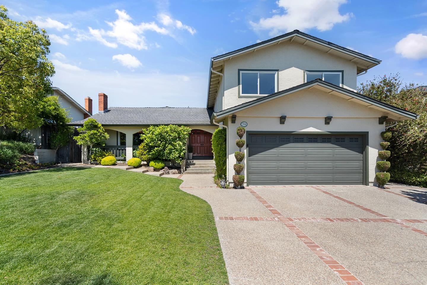 2558 Somerset DR