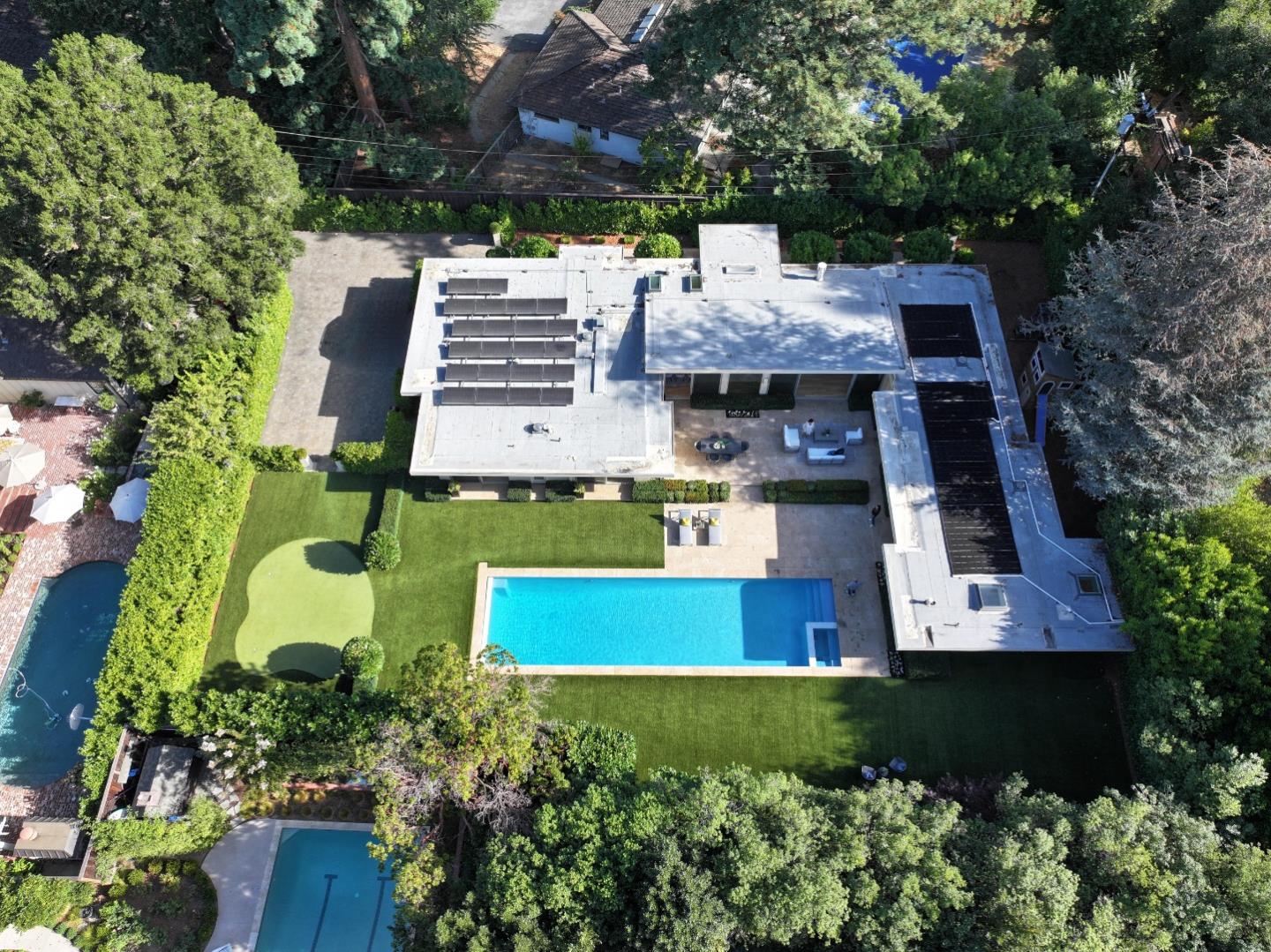 1055 Valparaiso AVE