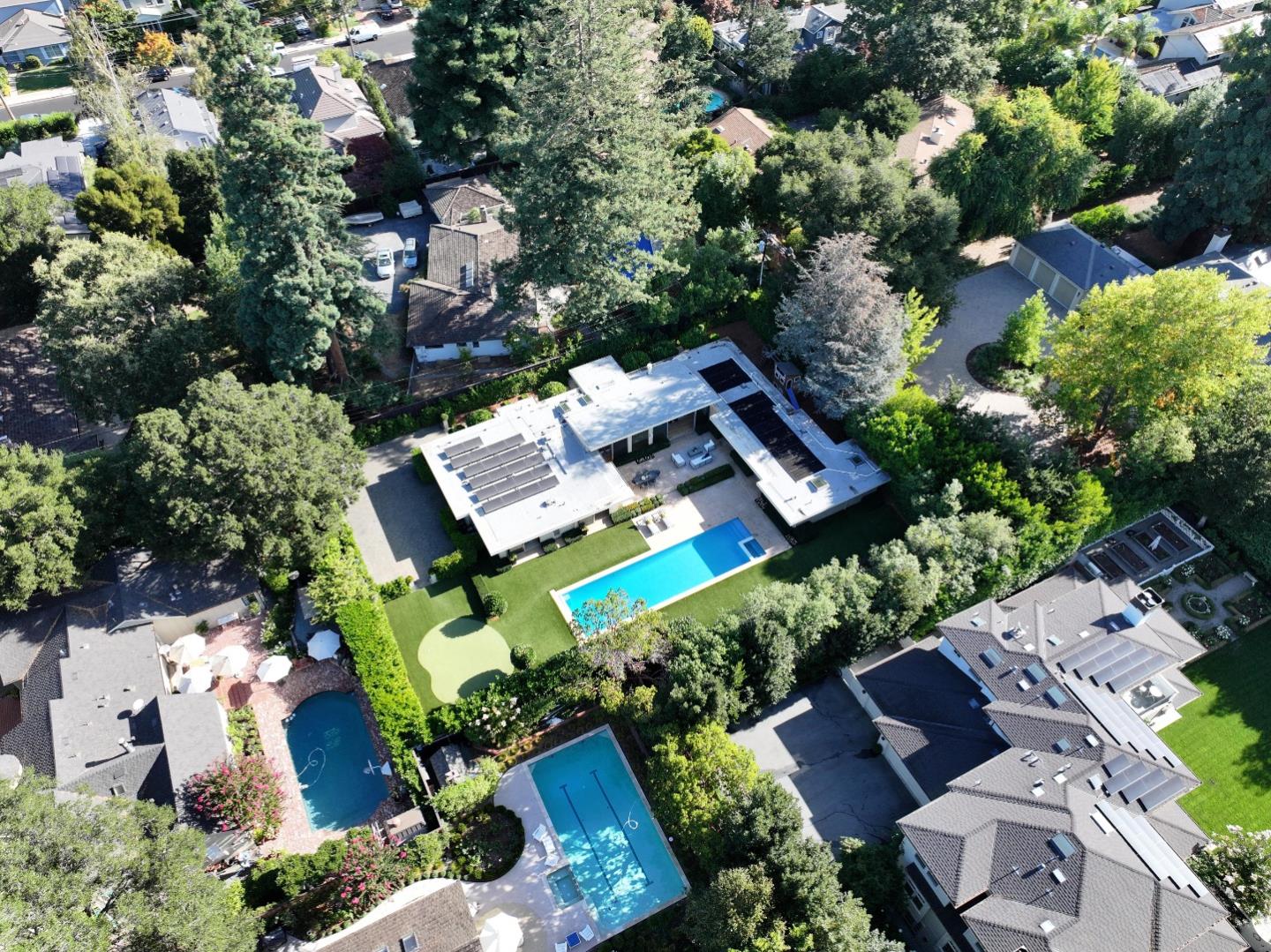 1055 Valparaiso AVE