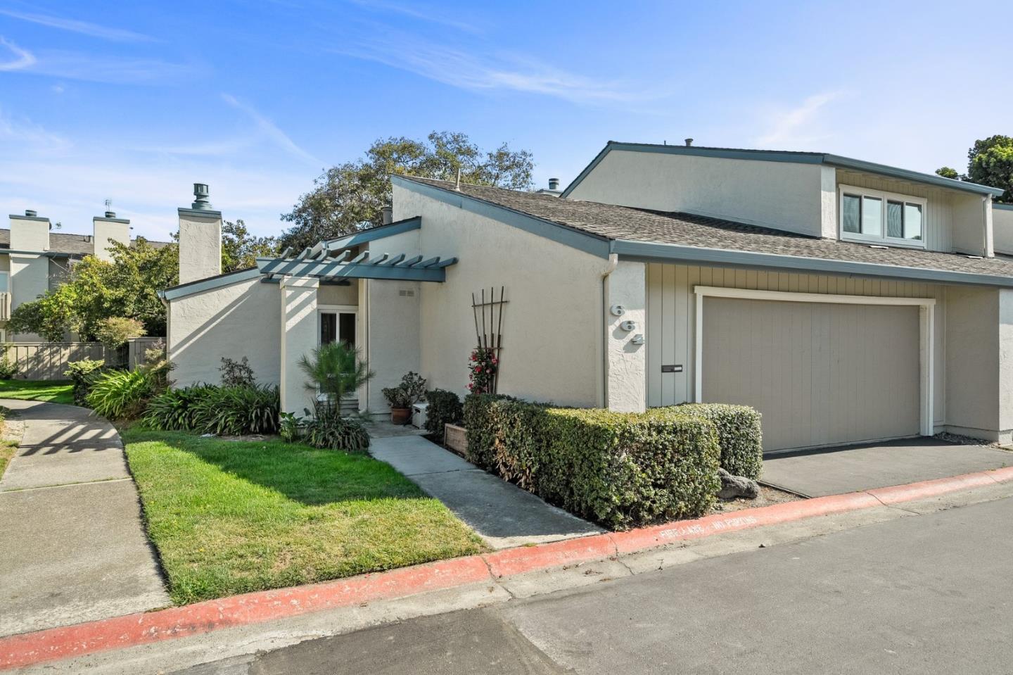 664 Draco LN