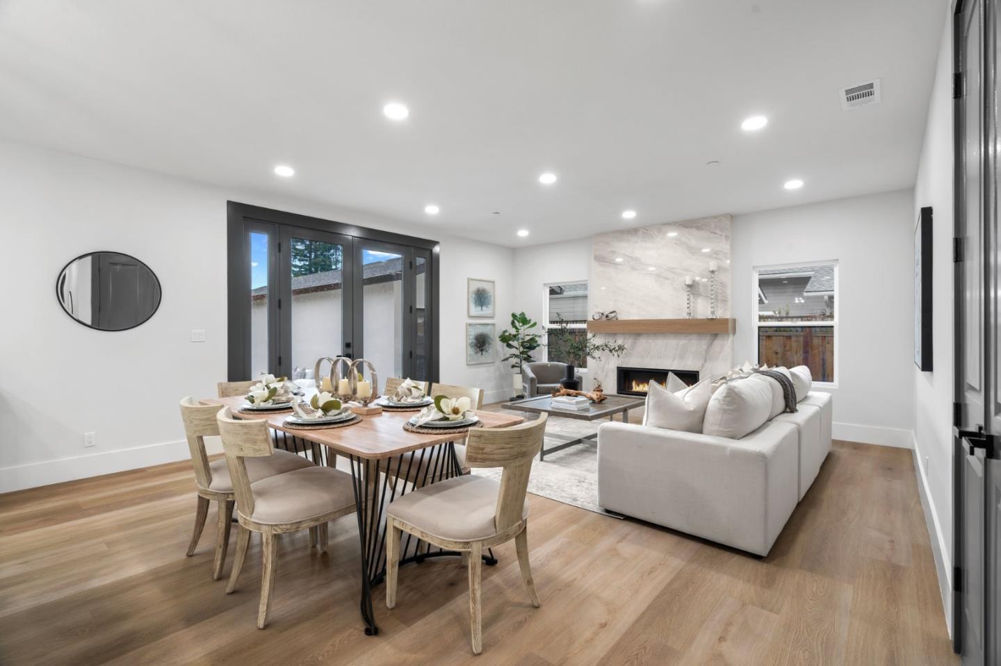 1030 Iris ST