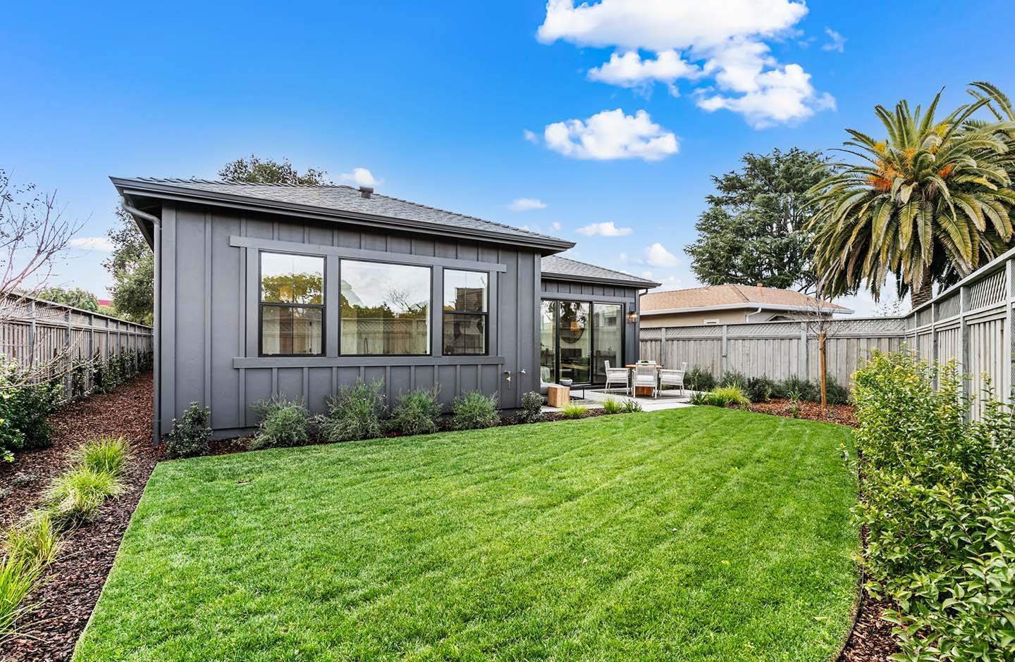 1162 Shamrock DR