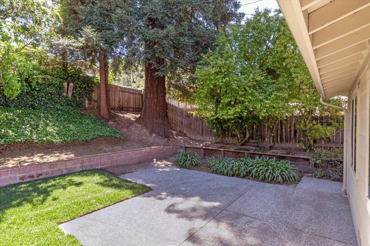 1550 Montalban DR