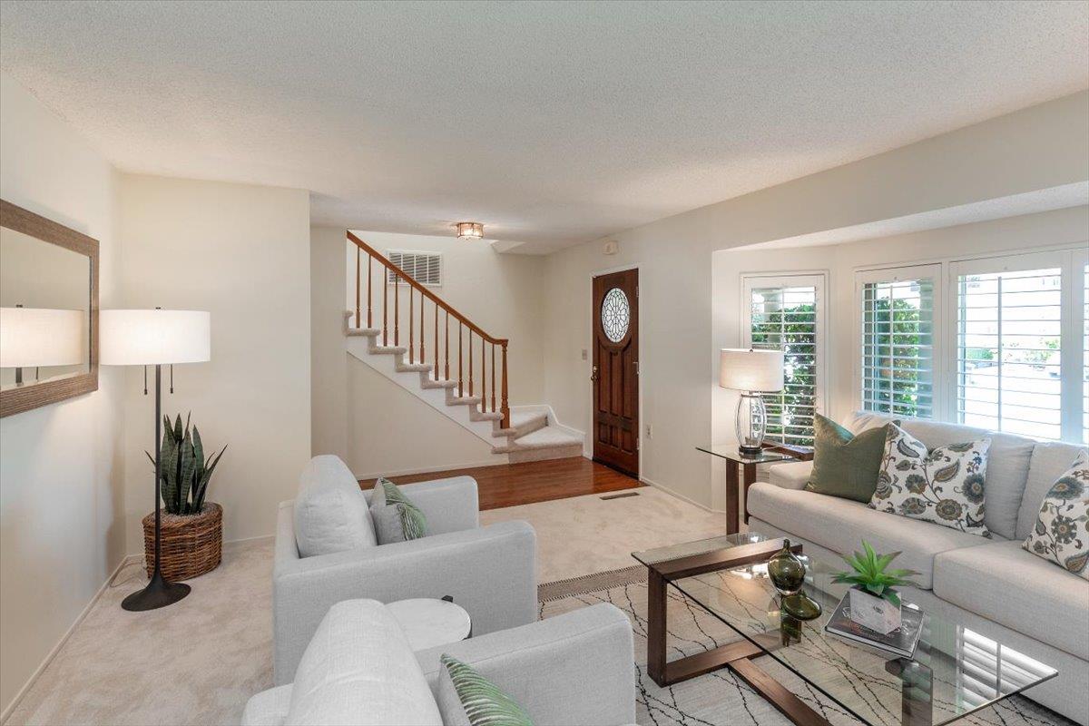 1550 Montalban DR