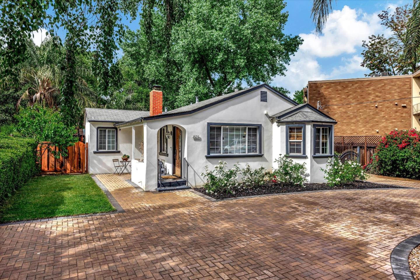 1525 Keesling AVE
