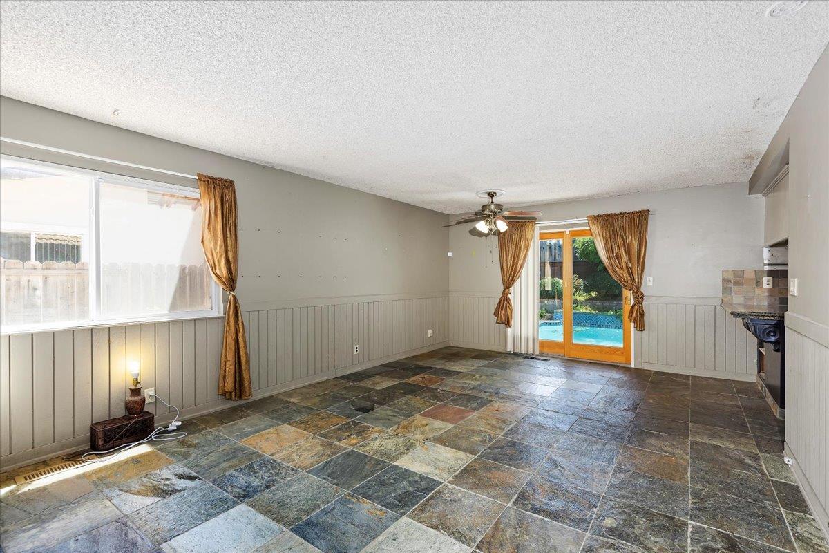 2652 Orinda DR