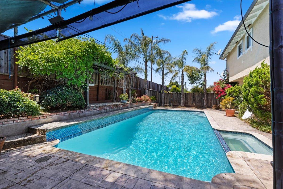 2652 Orinda DR