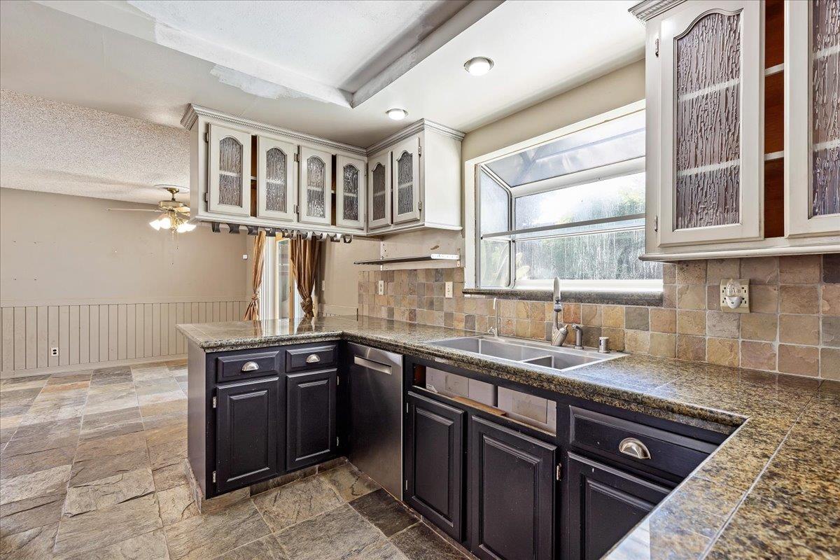 2652 Orinda DR