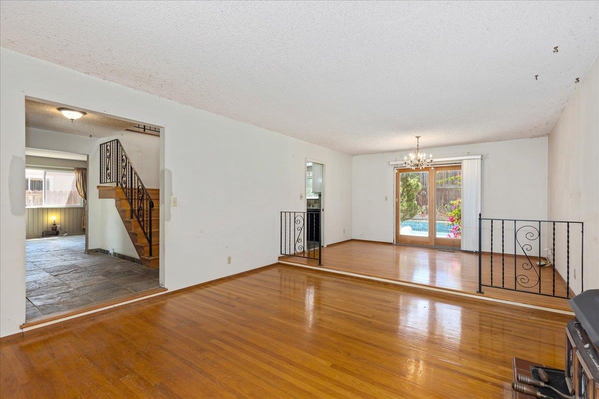 2652 Orinda DR