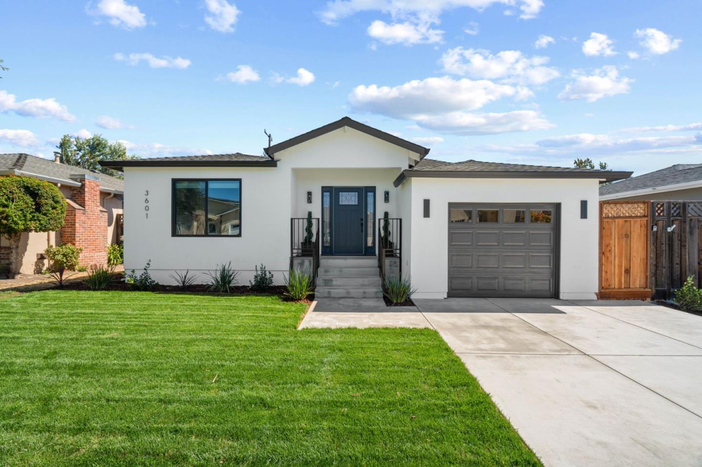 3601 Martin DR