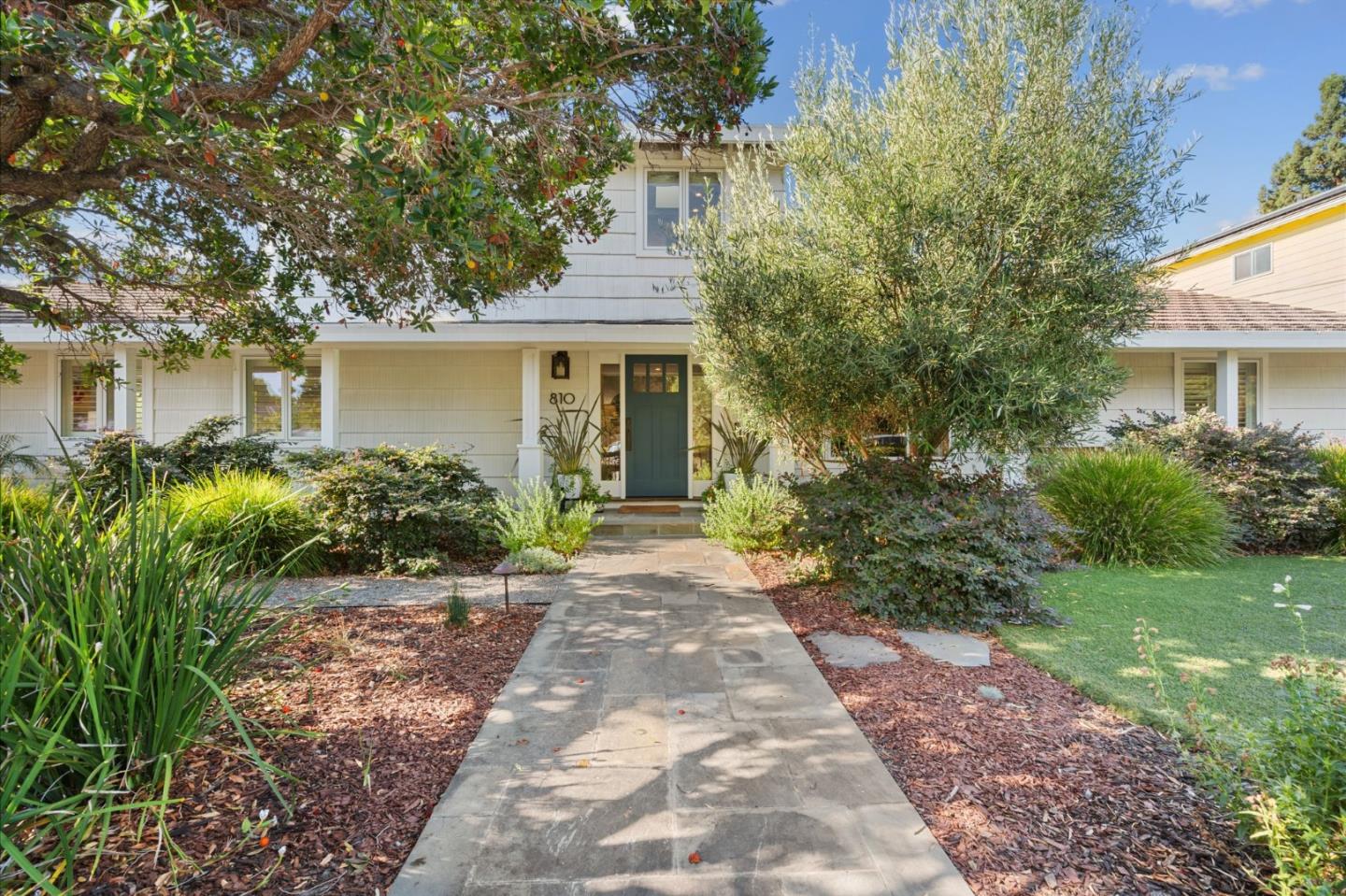 810 Canyon RD
