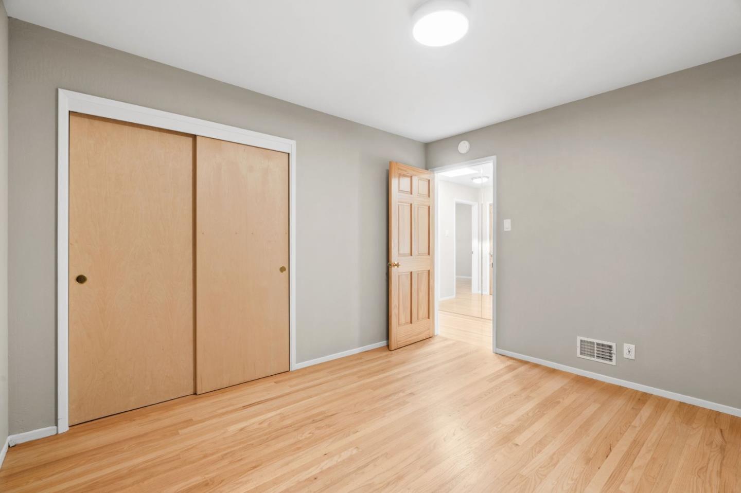 72 Scotia AVE