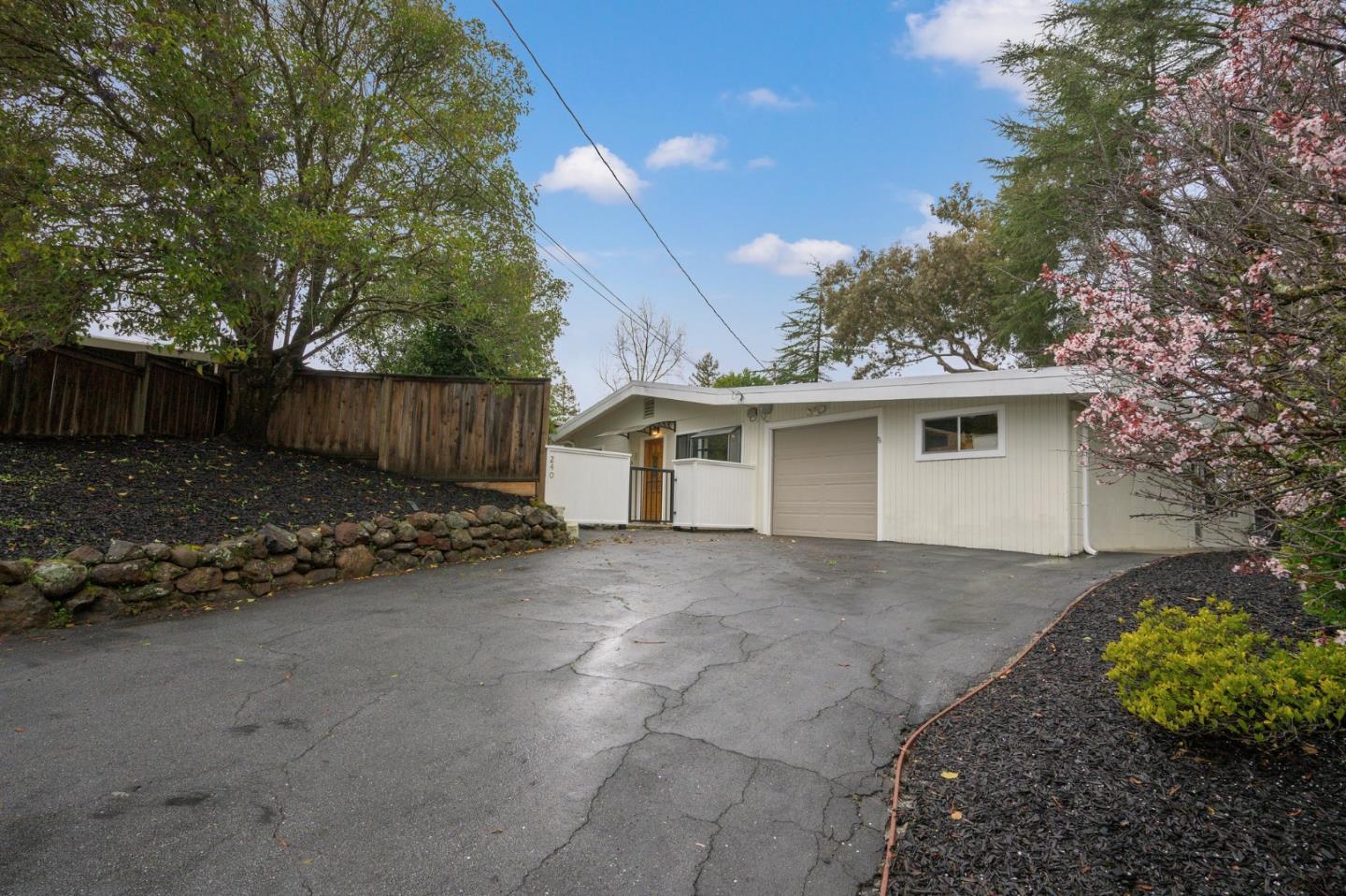 240 Dedalera DR