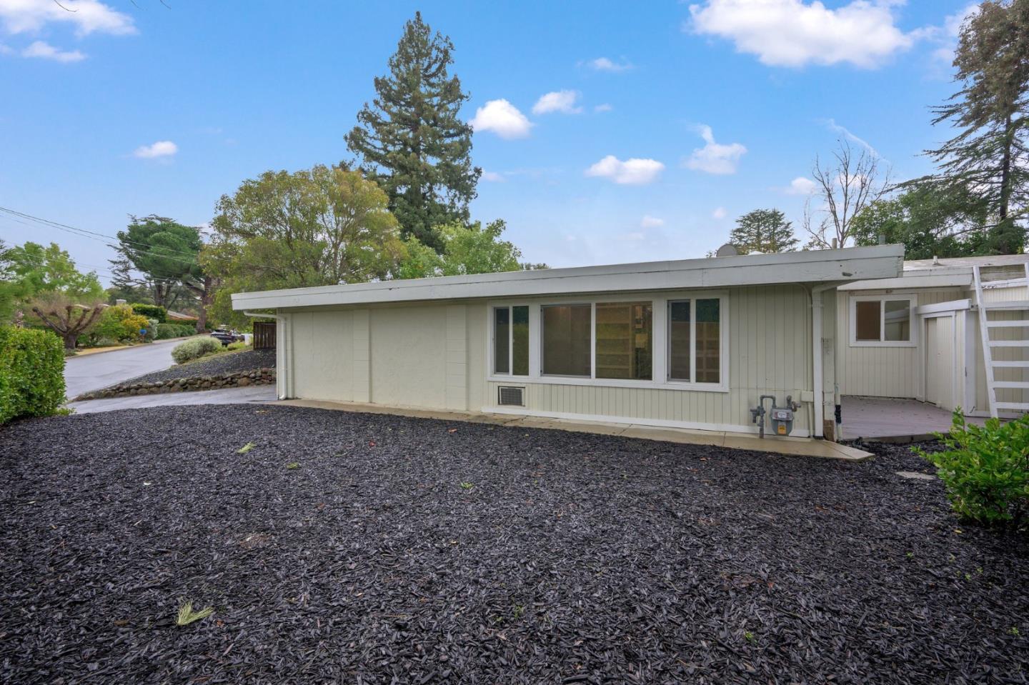 240 Dedalera DR