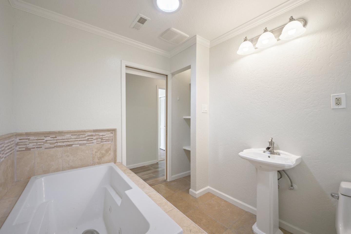 240 Dedalera DR