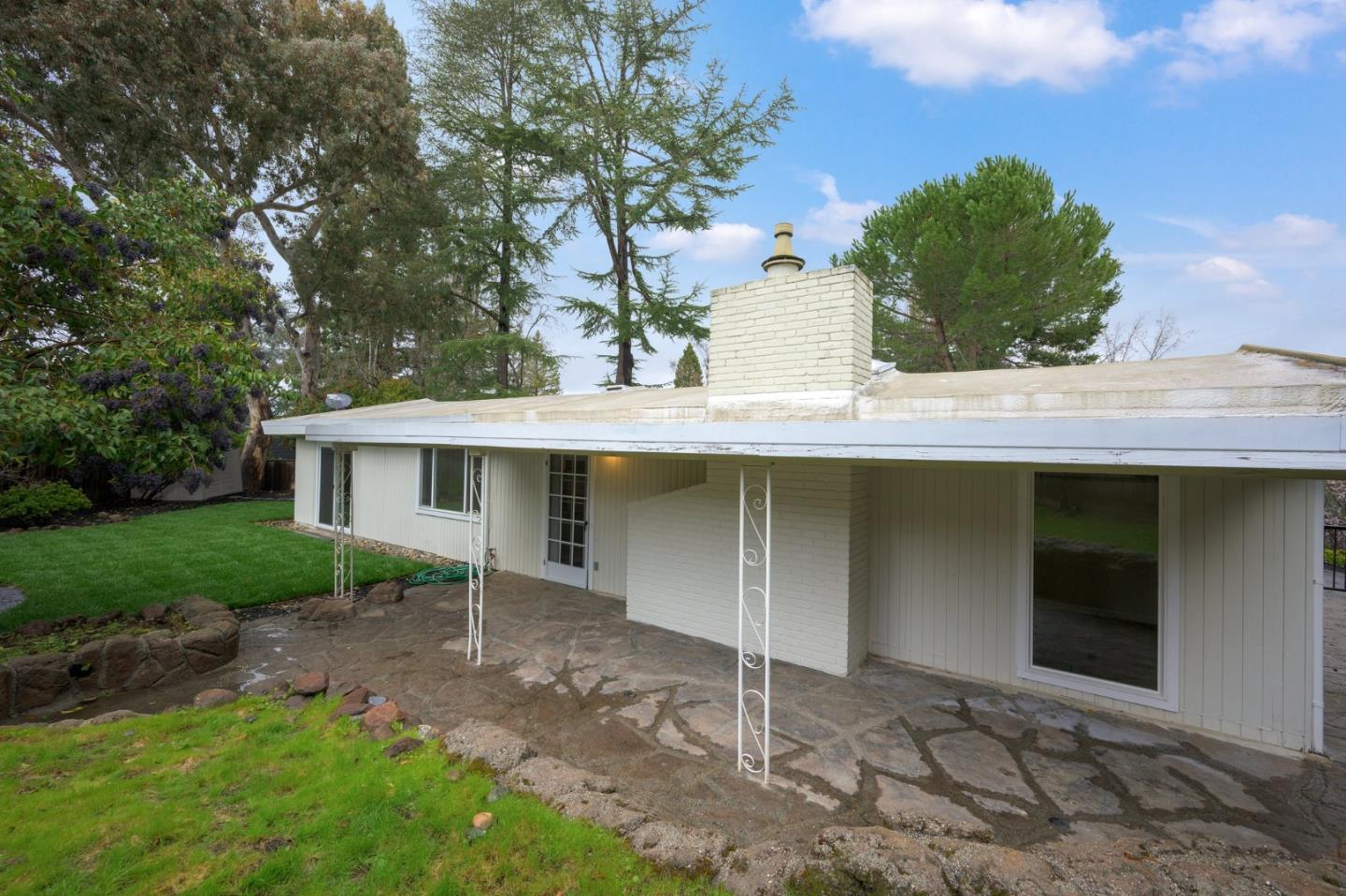 240 Dedalera DR