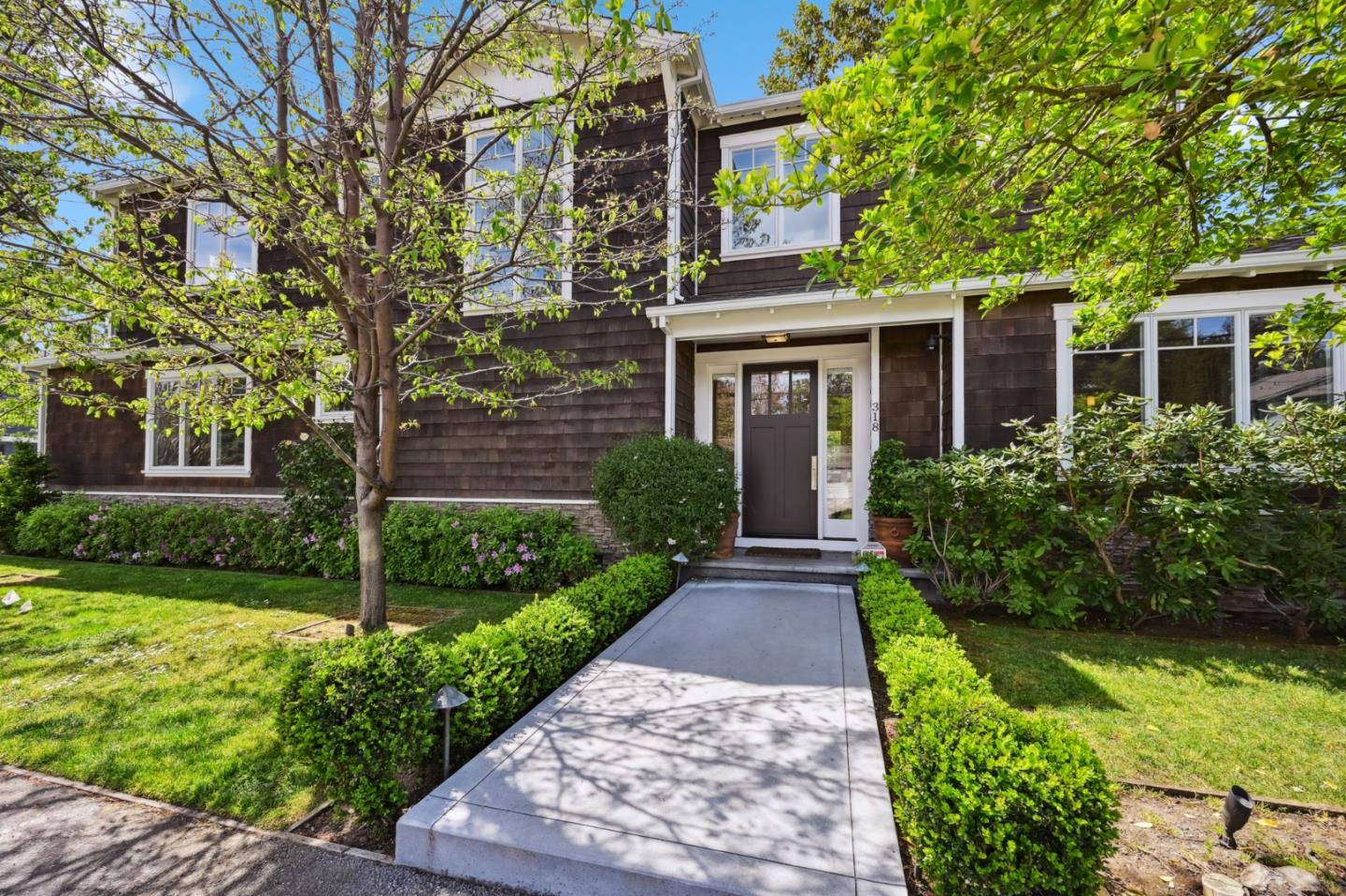 318 W Oakwood BLVD