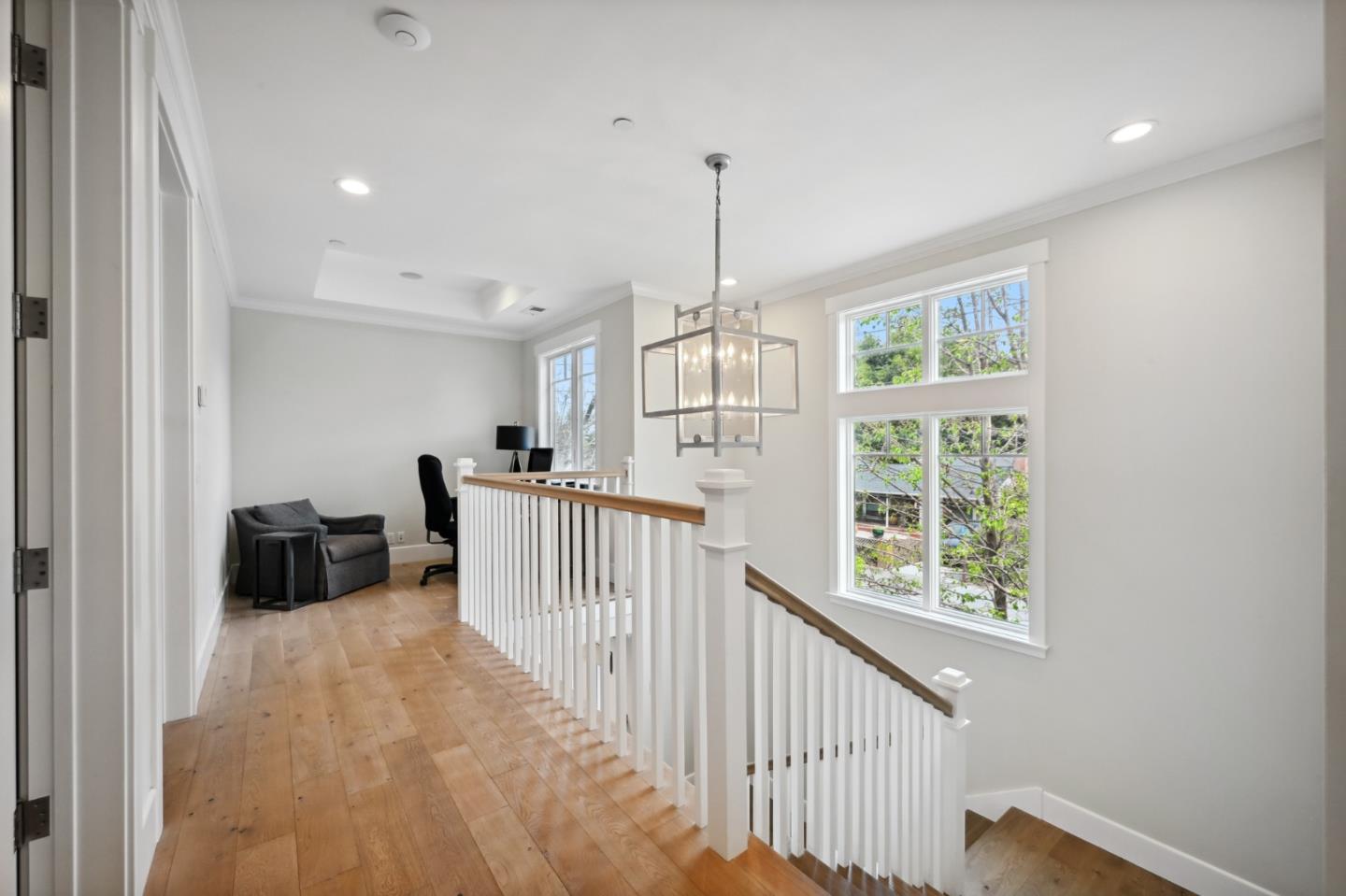 318 W Oakwood BLVD