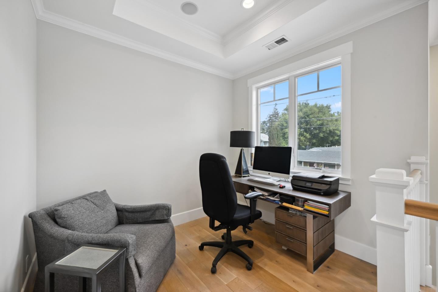 318 W Oakwood BLVD