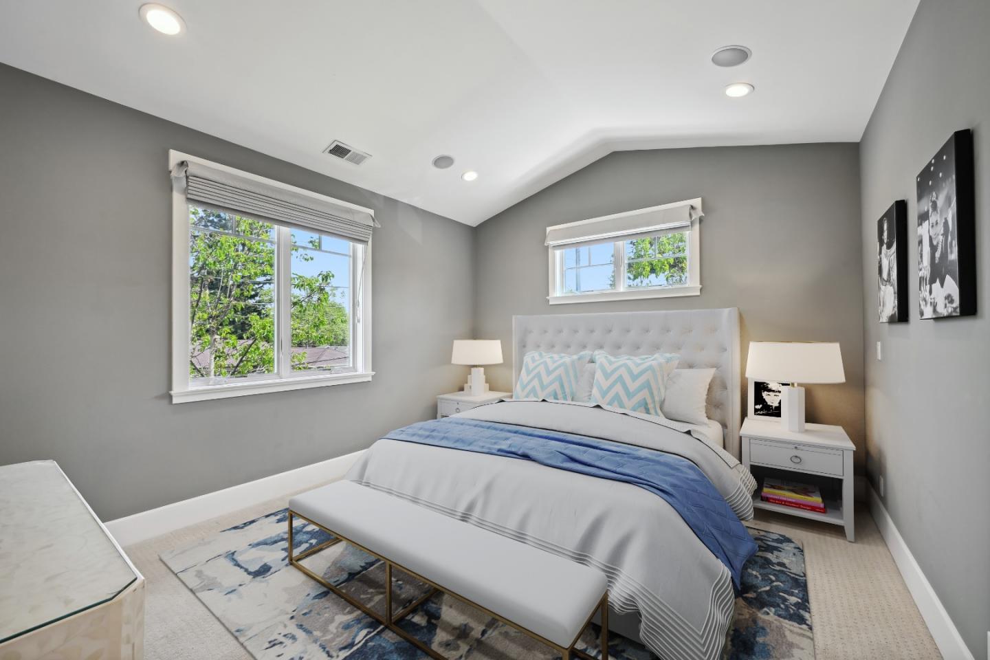 318 W Oakwood BLVD