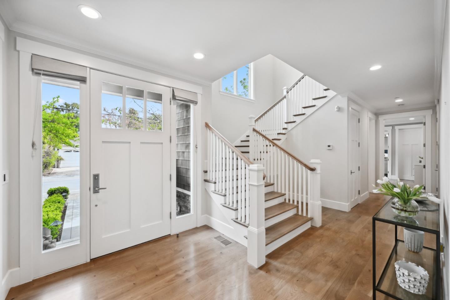 318 W Oakwood BLVD