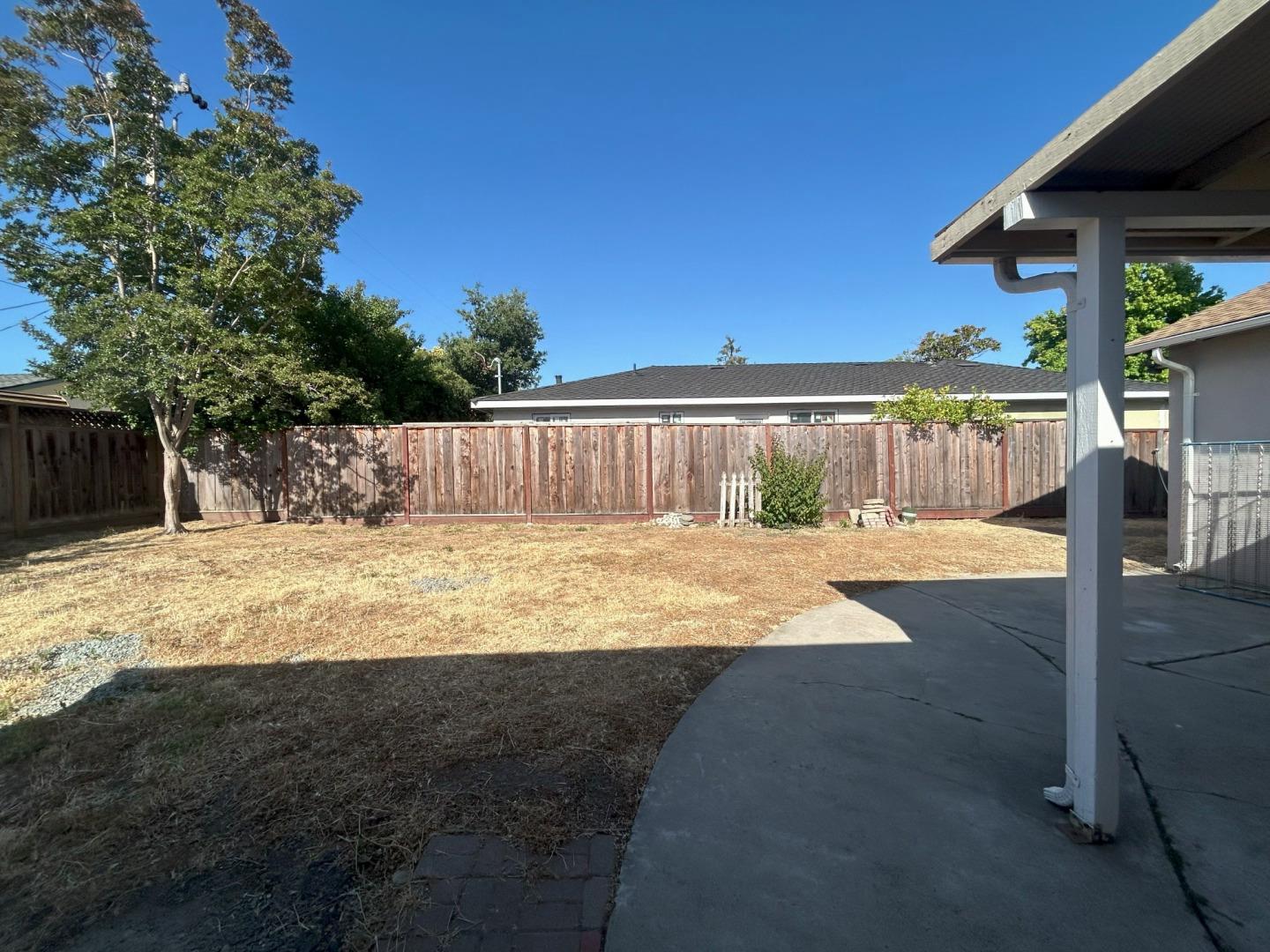 1514 San Joaquin Avenue