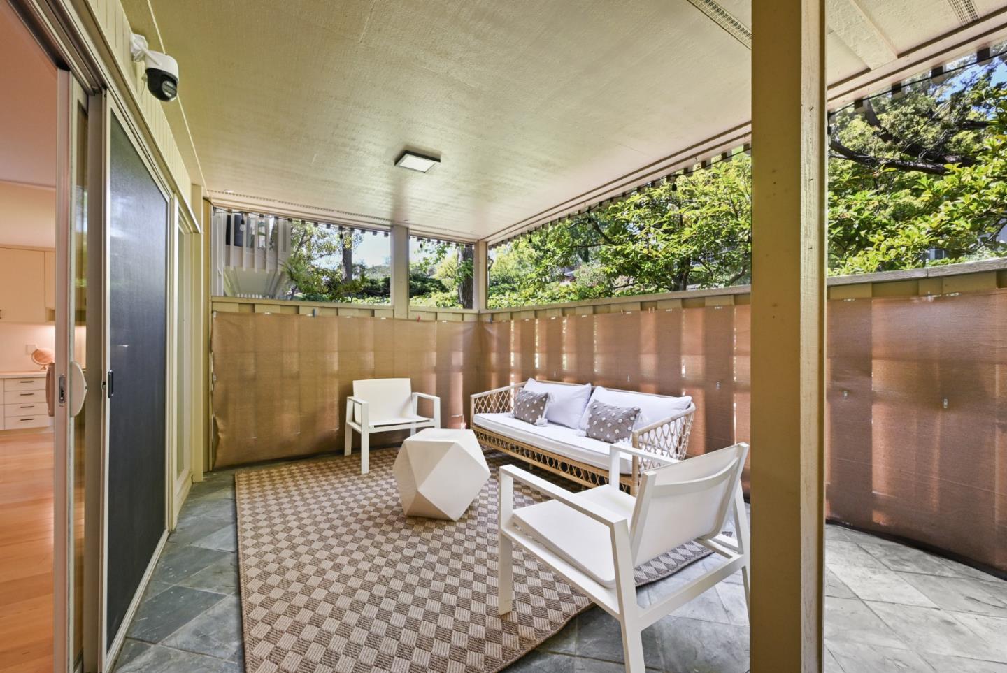2323 Eastridge AVE 512
