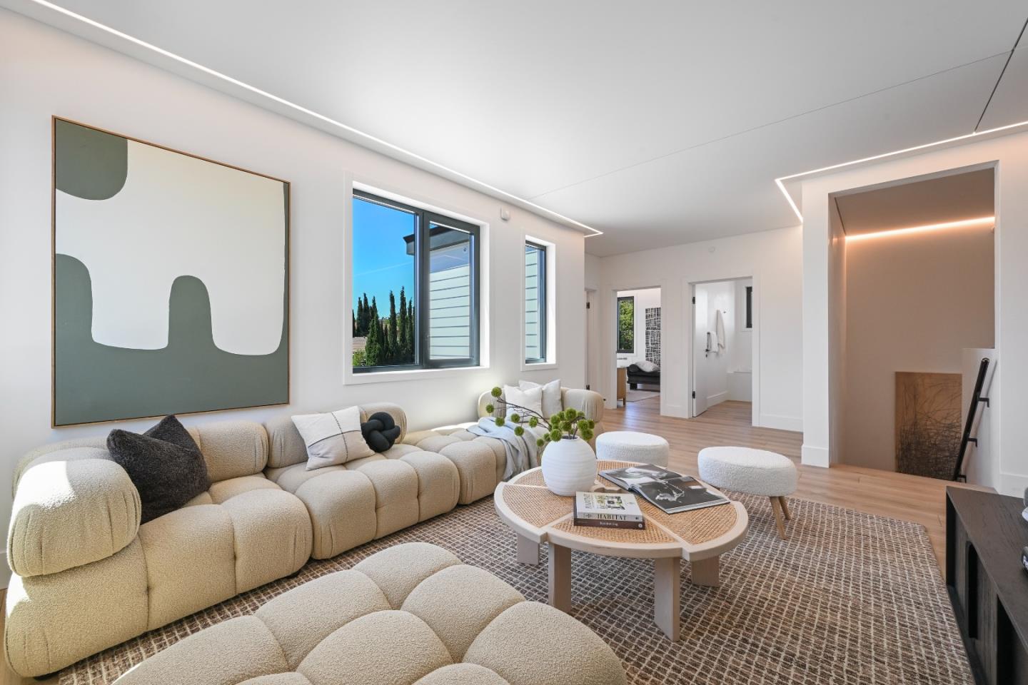 2725 Los Altos Drive