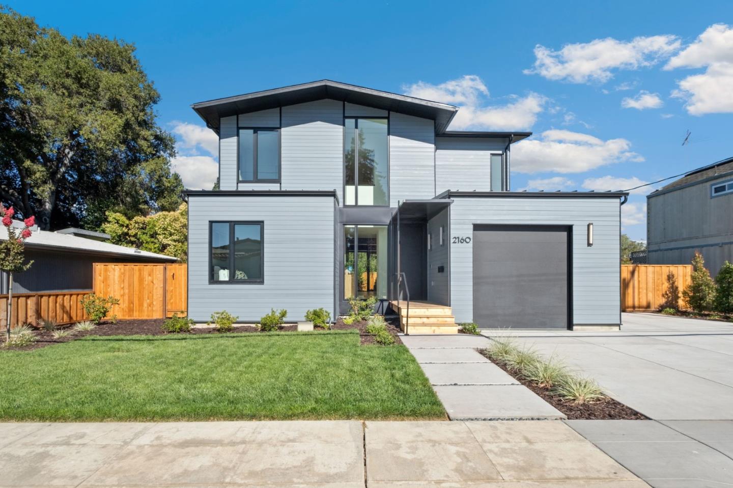 2160 Menalto Avenue