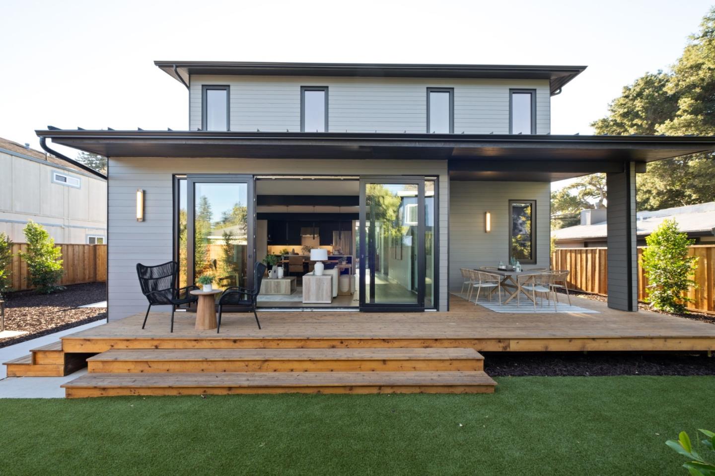 2160 Menalto Avenue
