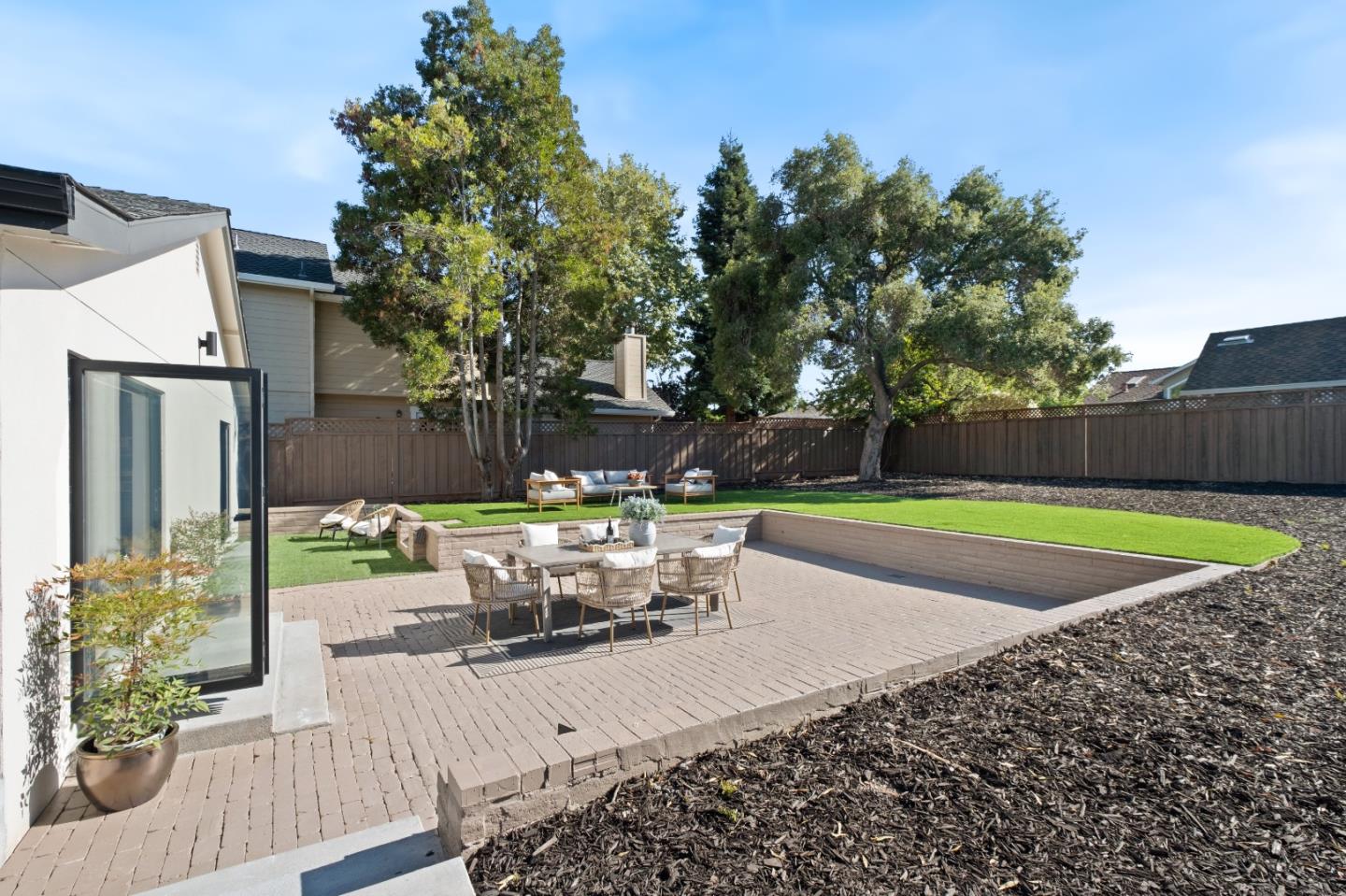 540 Sapphire Street