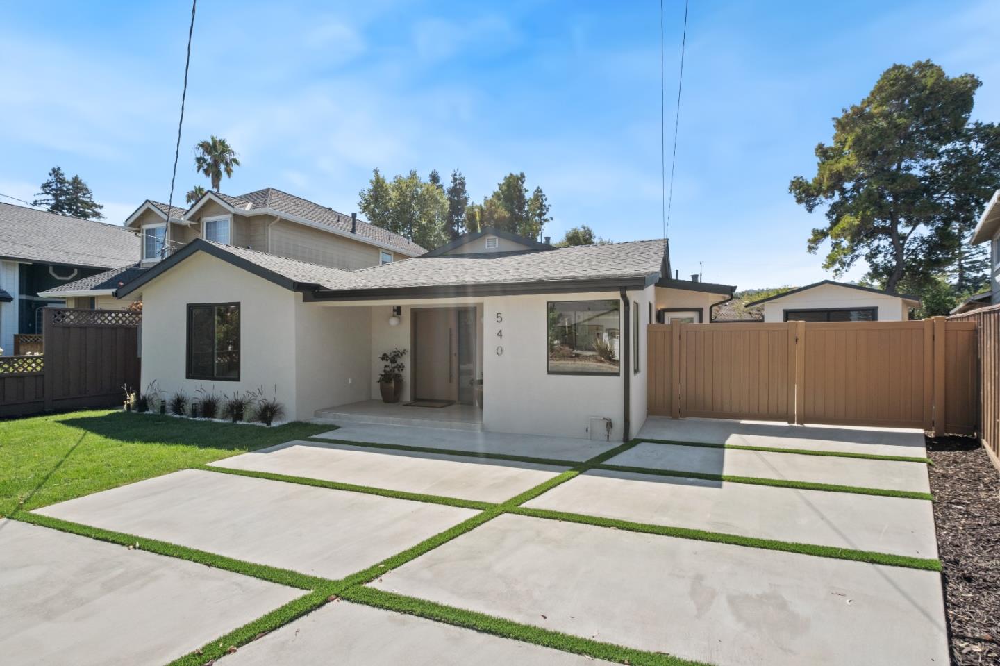 540 Sapphire Street