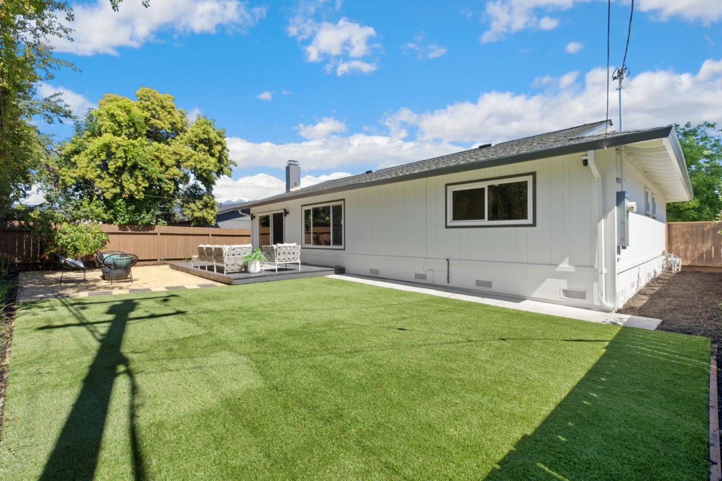 876 San Simeon Drive